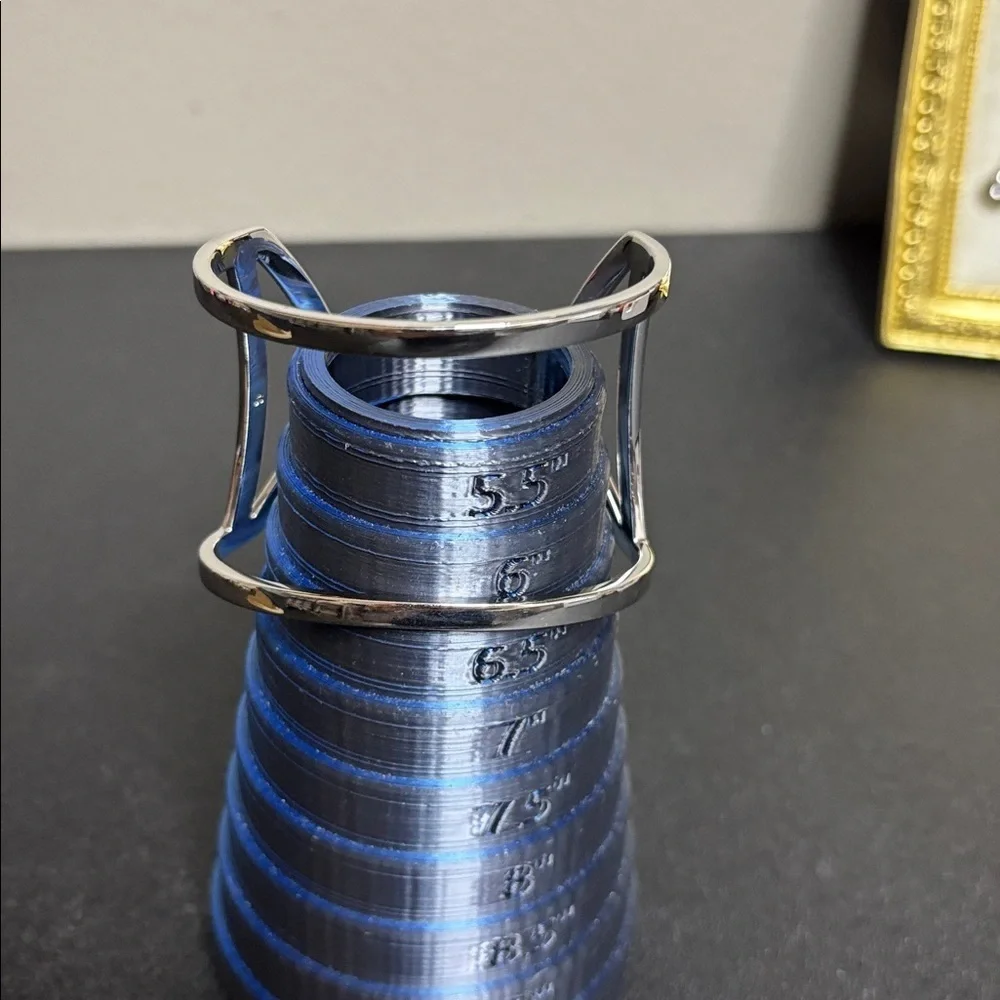 Jessica Simpson Silver Tone Geometric Cuff Bracelet